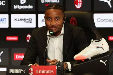 نكونكو يتحدث عن.. الانتقال إلى ميلان.. مزاملة لياو.. وأزمته في تشيلسي